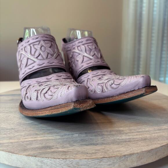 Lane Lavender Leather Western Cut-Out Booties Women’s Size 7 Embroidered Cowgirl - Picture 5 of 11
